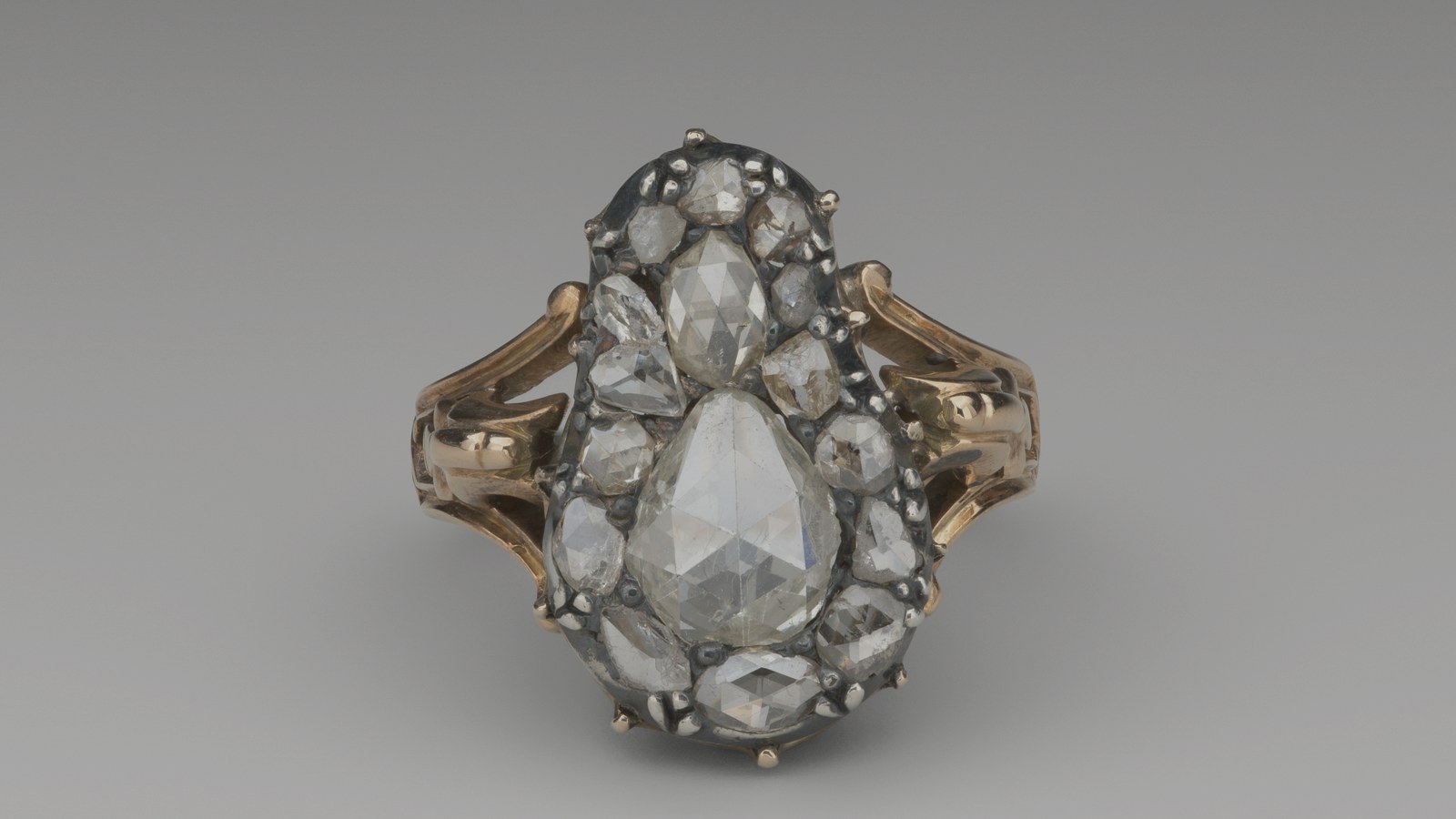 19th-century ring set with old-cut diamonds in gold and silver